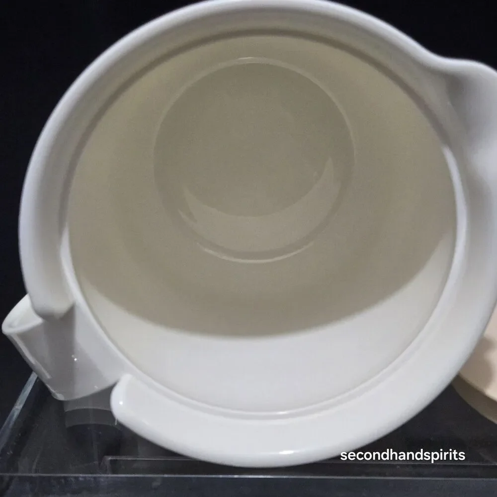 Vtg Tupperware Creamer Beige/White 2309A Pale Pink Snap On Lid Coffee Tea Sugar